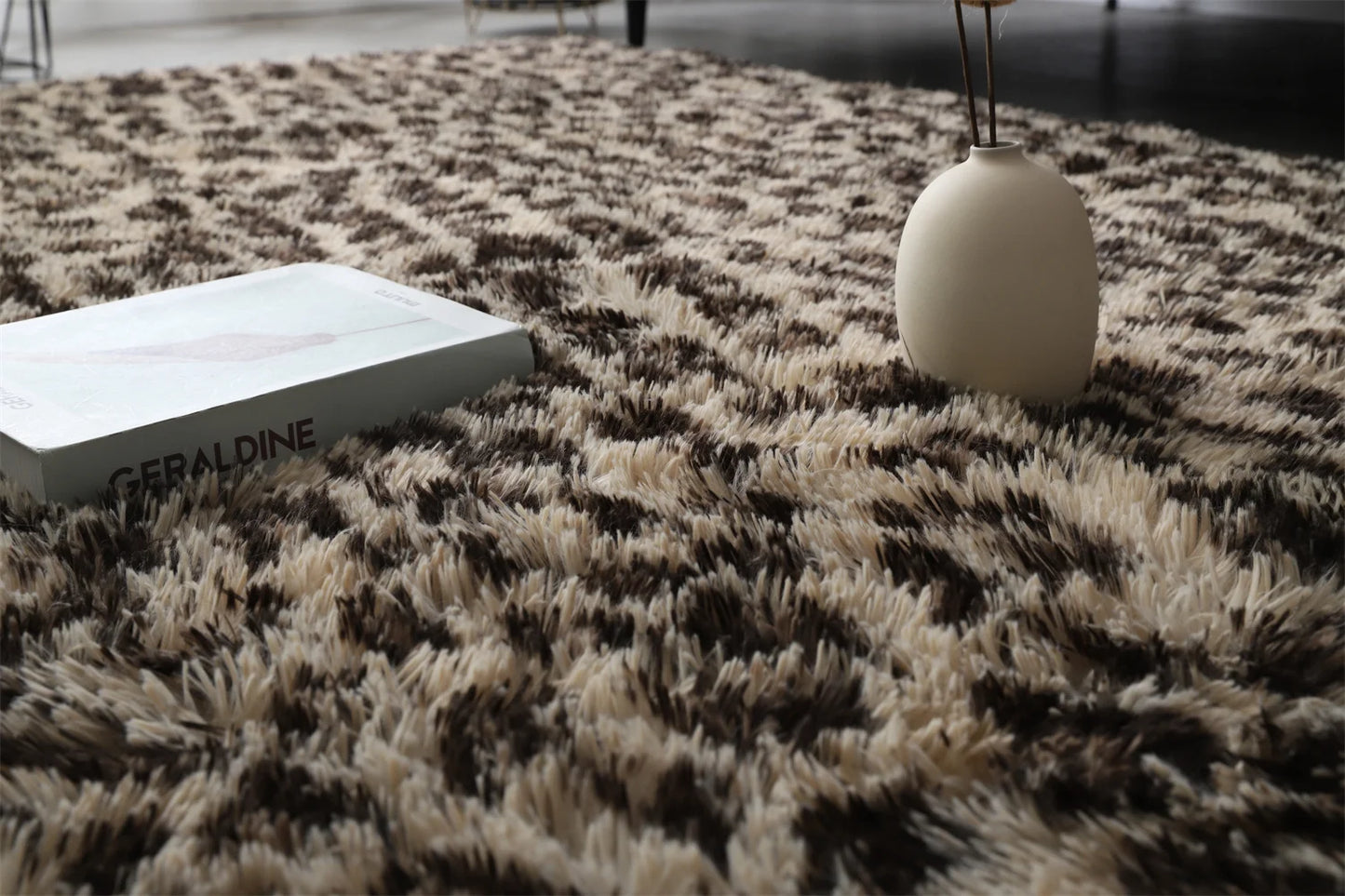 Pebble Non-Slip Flannel Rug